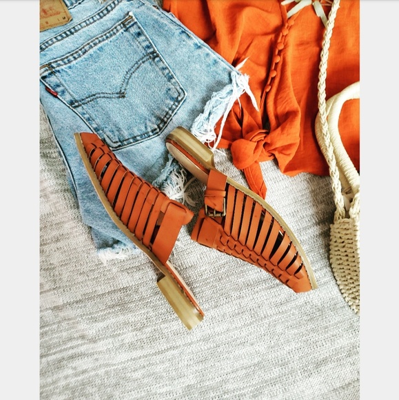 🚨LAST PAIR//The Denver// cognac buckle mule flat - Picture 2 of 6